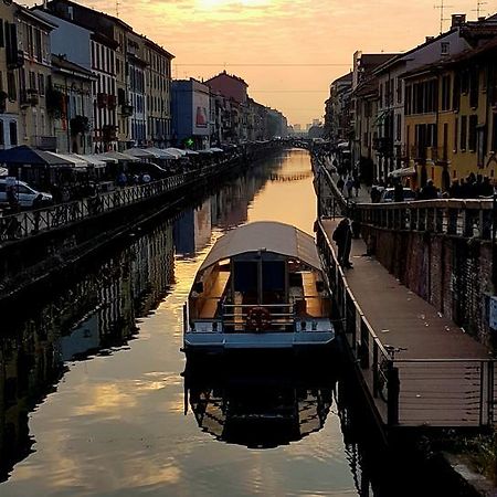 The Boheme Vintage Junior Suite ---- Cozy & Quiet & Comfortable With Private Bathroom & Fully Equipped Kitchenette & Cozy Balcony - Lift To 4Th Floor - Metro' Verde -Green Subway Porta Genova Milan Exterior photo